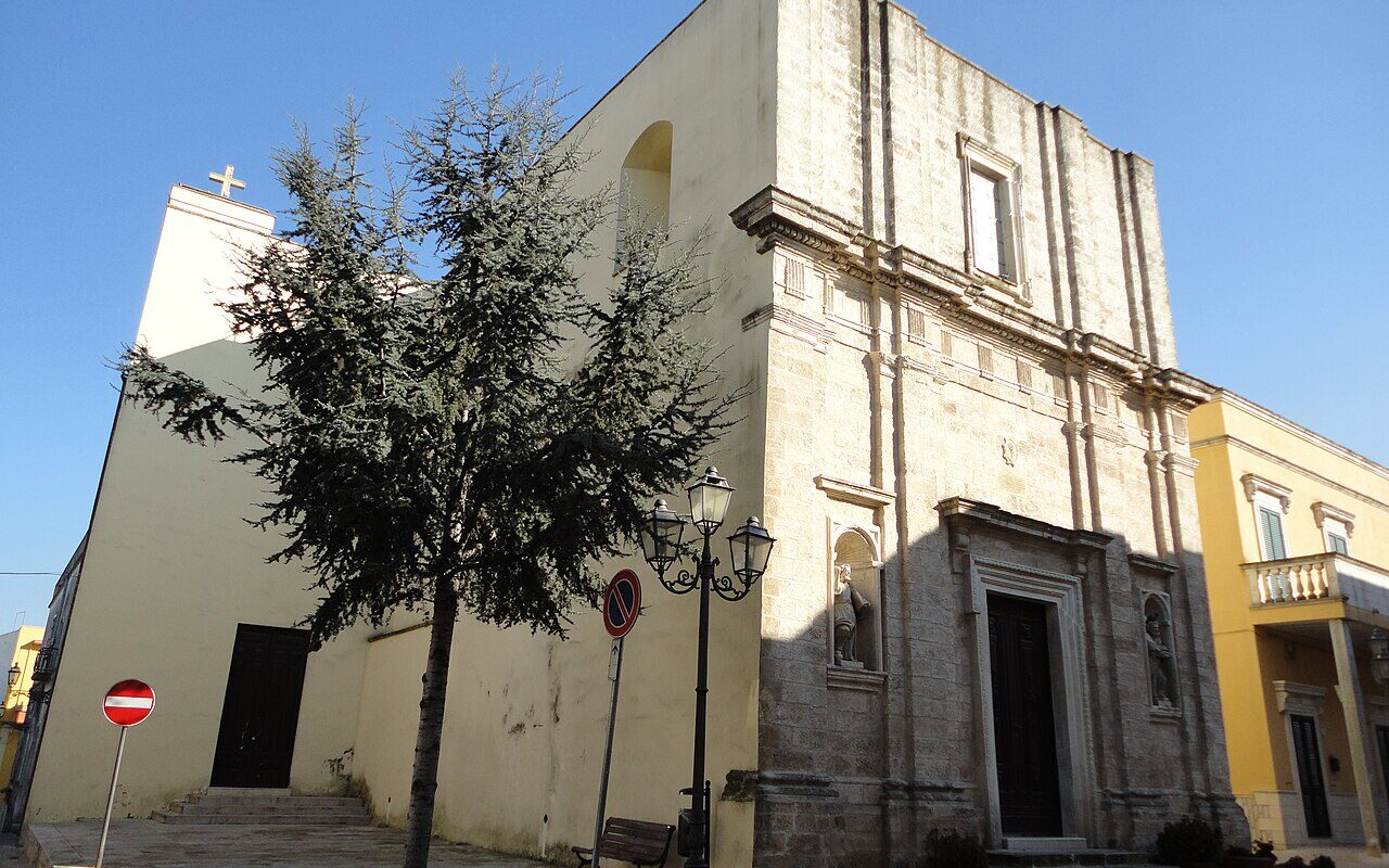 Facciata della Chiesa di San Michele Arcangelo a Supersano